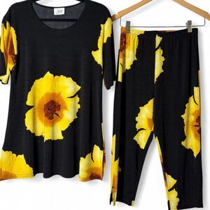 90s VTG Sunflower Lounge Set Made in USA Capri Pants Tunic Top Stretch M/L